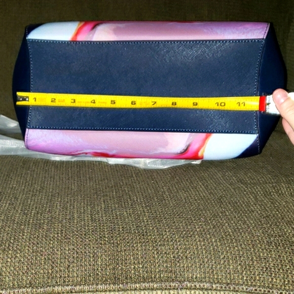 Calvin Klein Purse - Picture 9 of 10